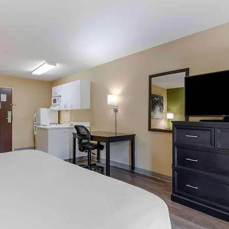 Extended Stay America Suites - Rockford - I-90